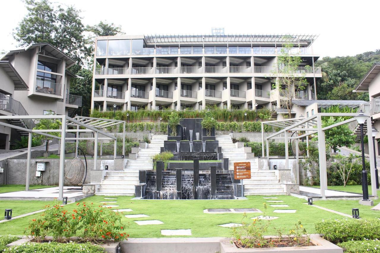 Niraamaya Retreats Samroha Athirappilly Hotel Exterior foto