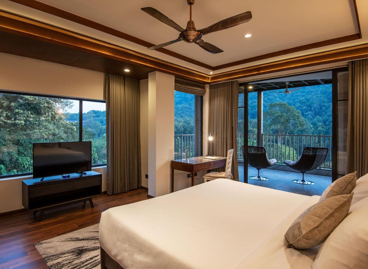 Niraamaya Retreats Samroha Athirappilly Exterior foto